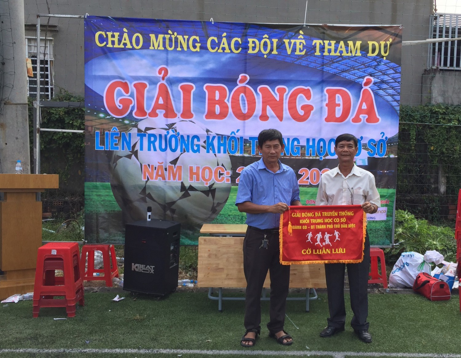 2 dăng